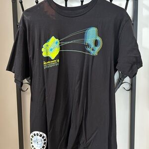 Skullcandy Black Tee with Neon Blue and Neon Yellow Skull Graphic, Size L